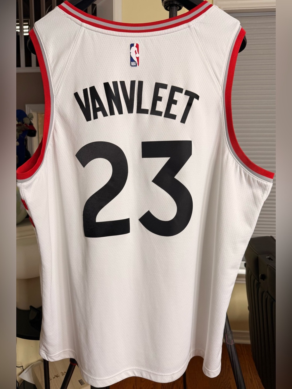 Gorgeous Freddy VanVleet, Toronto Raptors  NBA Jersey, 3XL!!!